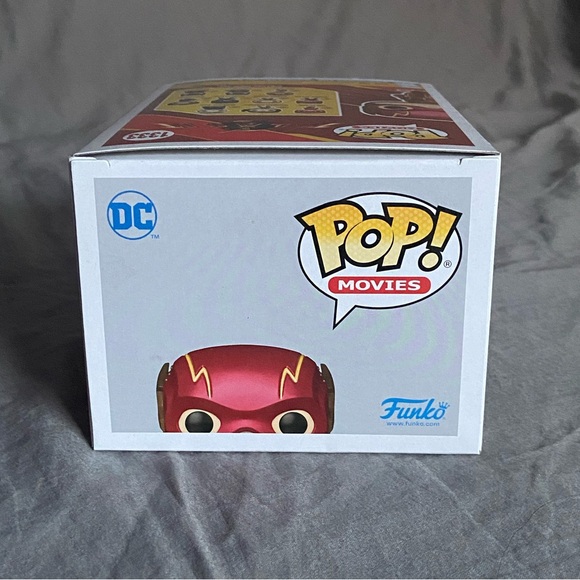 The Flash Funko Pop #1333 - Picture 5 of 5